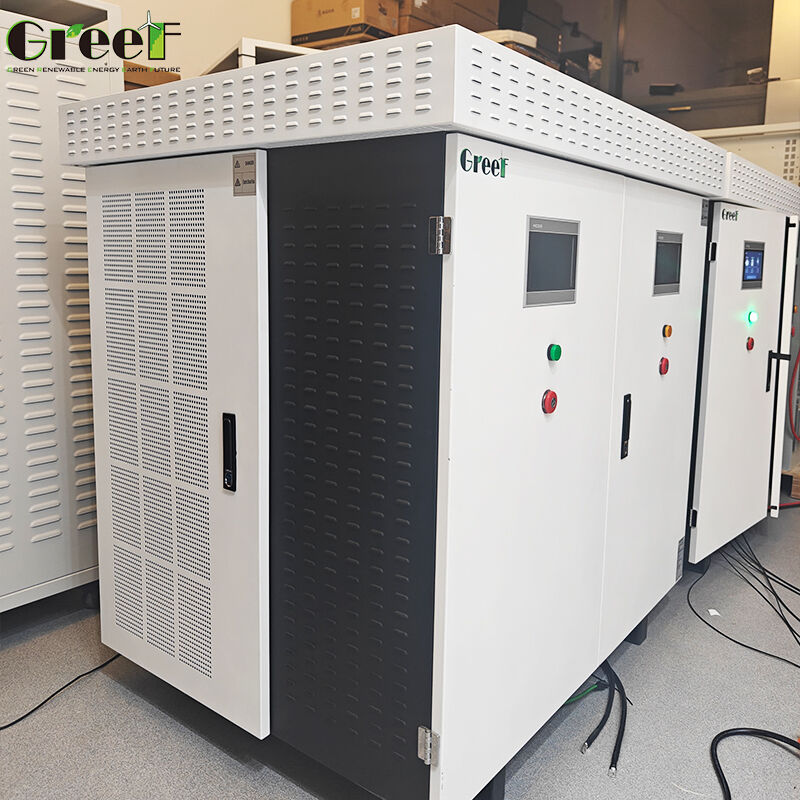 Ελεγκτής Υψηλής Απόδοσης On Grid με Μπαταρία Ιόντων Λιθίου και Οθόνη Αφής LCD για Διαχείριση Ενέργειας